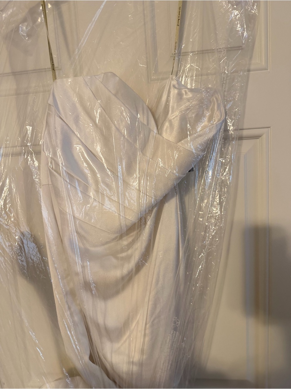 Elegant White Satin Strapless Wedding Dress